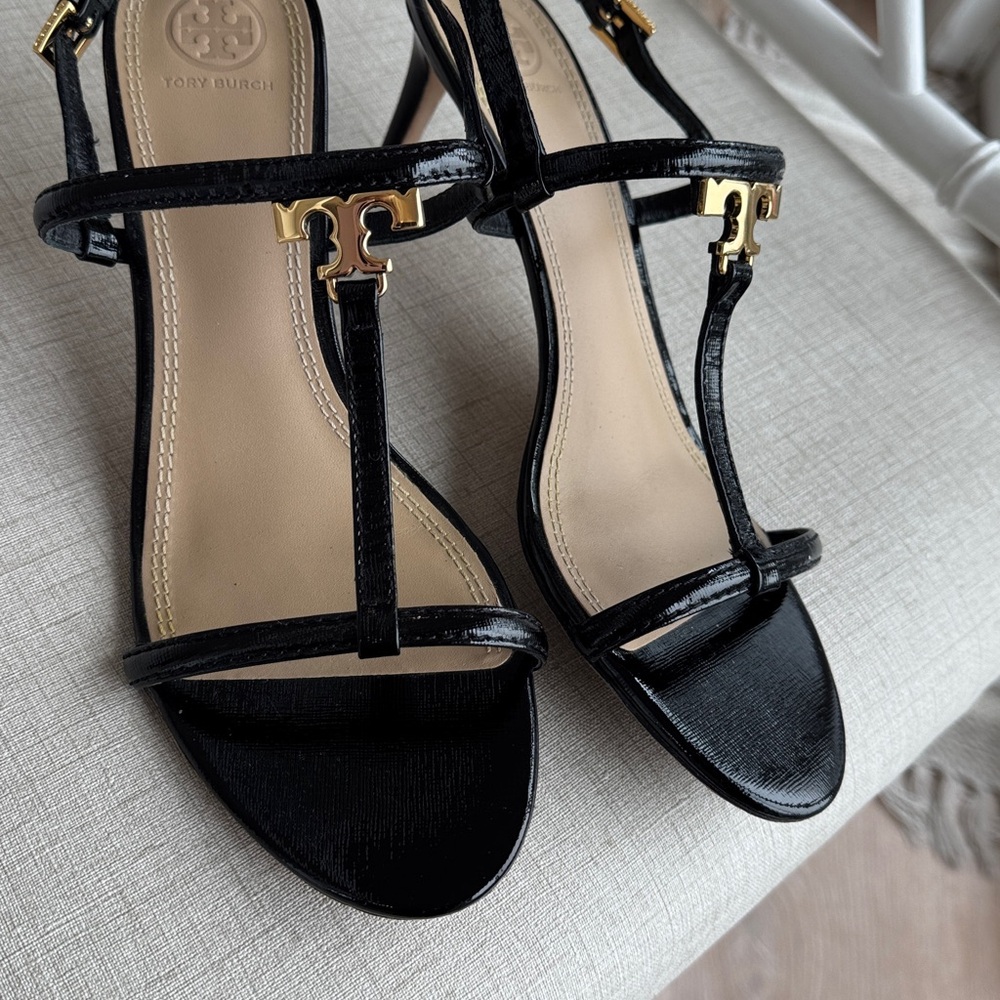 Tory Burch Black Patent Leather T-Strap Sandals with Gold Logo - Picture 3 of 12